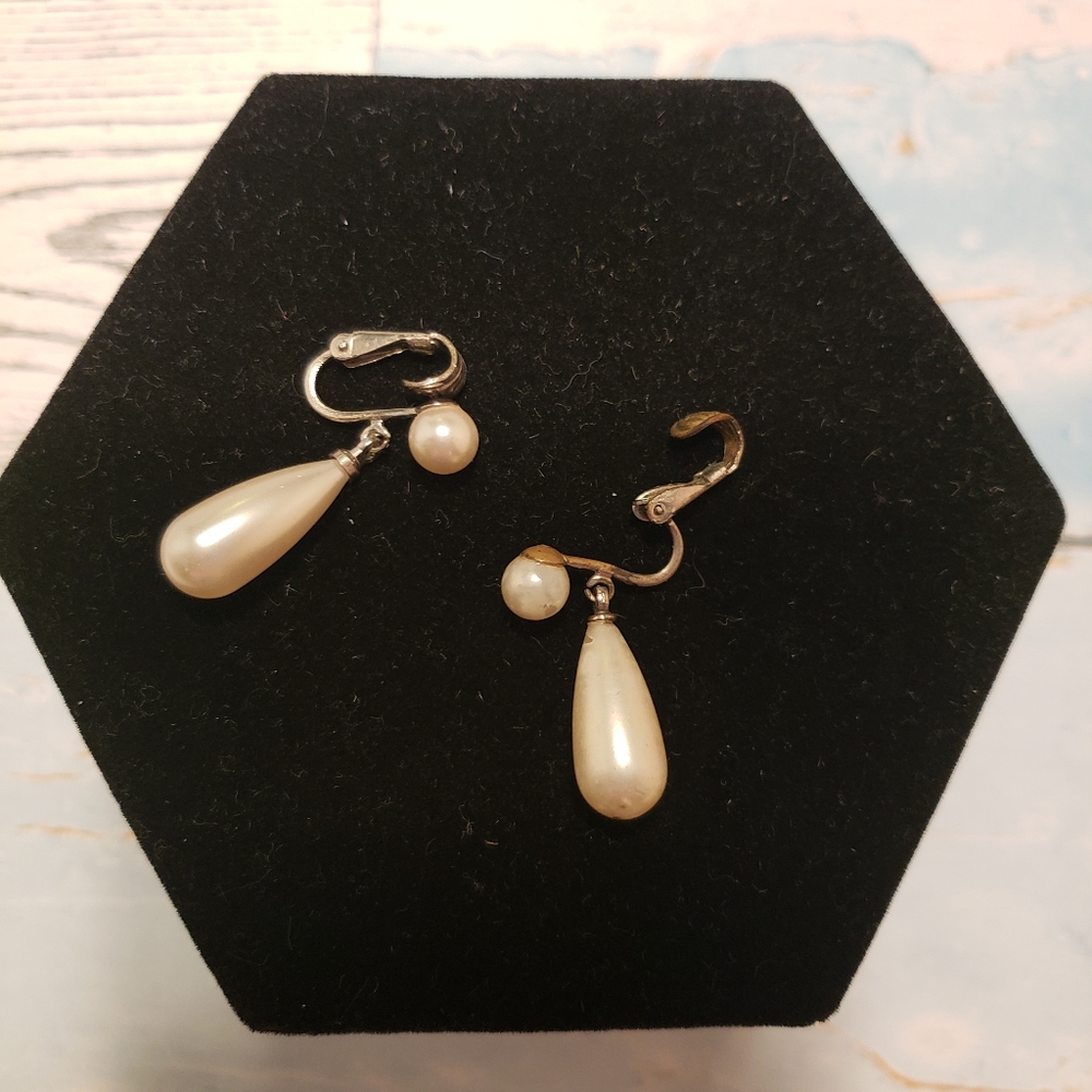 Vintage Richelieu Faux Pearl Earrings